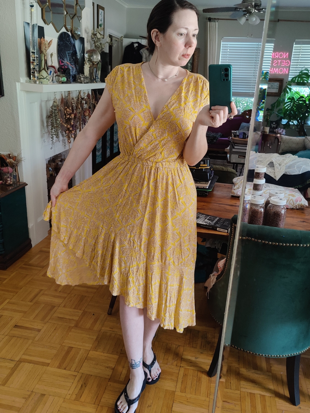 Anthropologie Maeve Yellow Print Wrap-Style V-Neck Jersey Midi Dress Size M